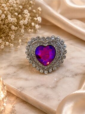 paparazzi Purple Heart Crystal Ring with Rhinestone Halo